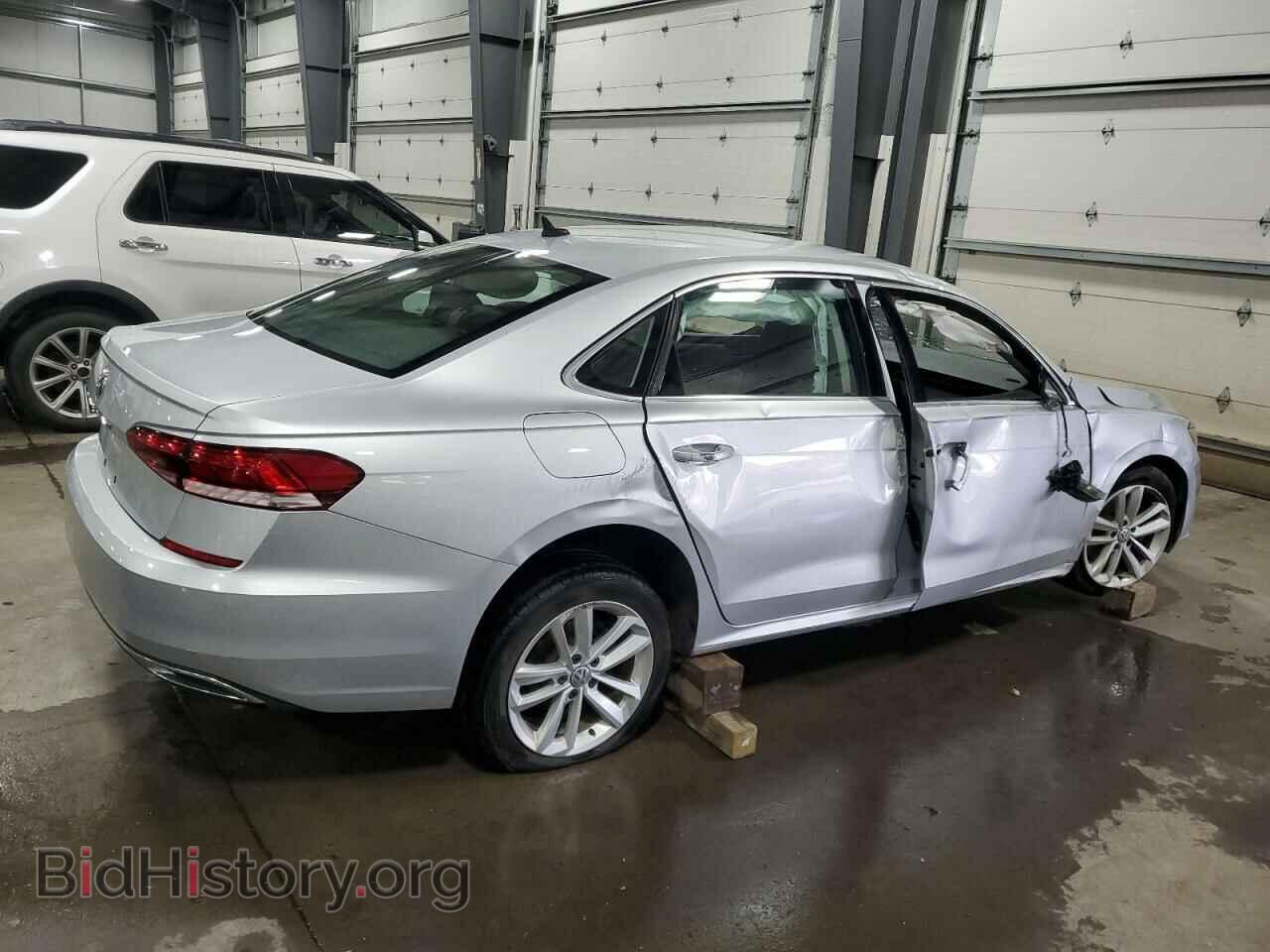 2020 VOLKSWAGEN PASSAT - VIN: 1VWSA7A32LC027420 - Фото 3