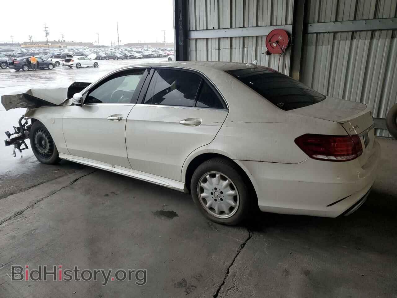 2014 MERCEDES-BENZ E-CLASS - VIN: WDDHF5KBXEA810367 - Фото 2