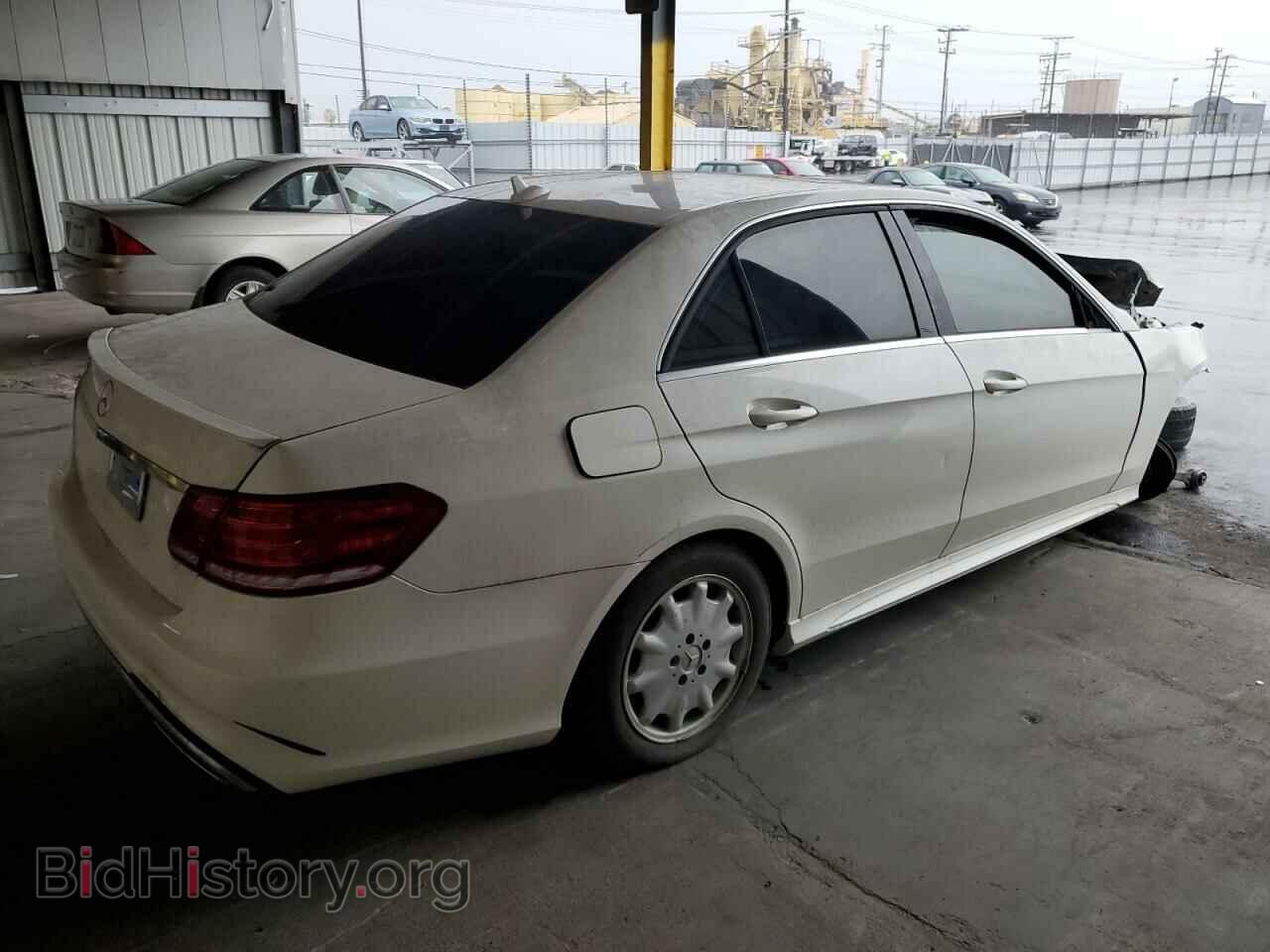 2014 MERCEDES-BENZ E-CLASS - VIN: WDDHF5KBXEA810367 - Фото 3