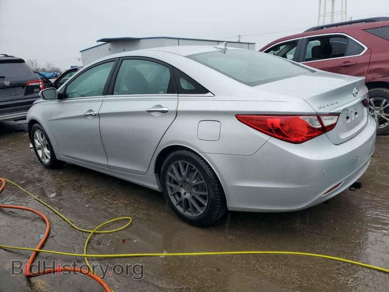 2013 HYUNDAI SONATA - VIN: 5NPEC4AC6DH596561 - Фото 2