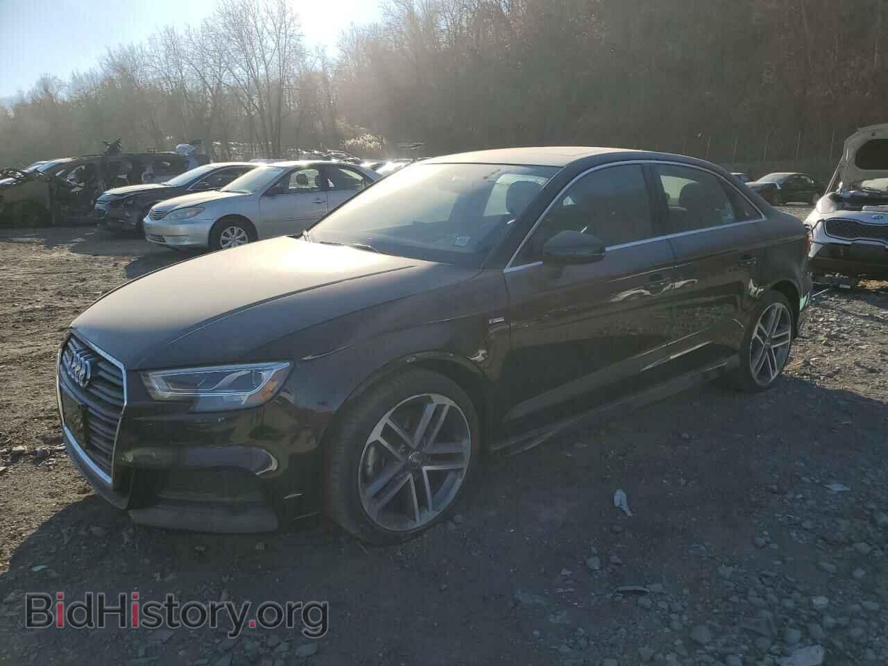 Photo WAUJ8GFF3H1034602 - AUDI A3 2017
