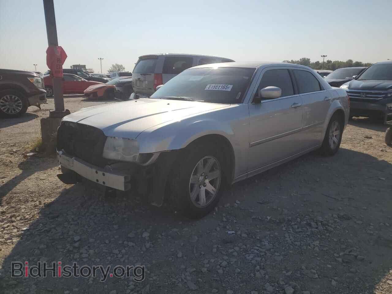 Photo 2C3KA53G37H647854 - CHRYSLER 300 2007