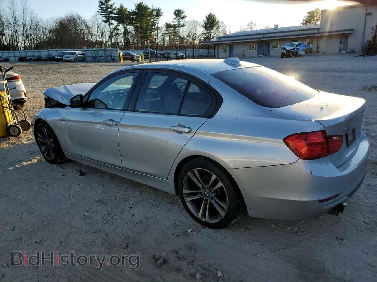 2013 BMW 3 SERIES - VIN: WBA3B5C54DF590117 - Фото 2