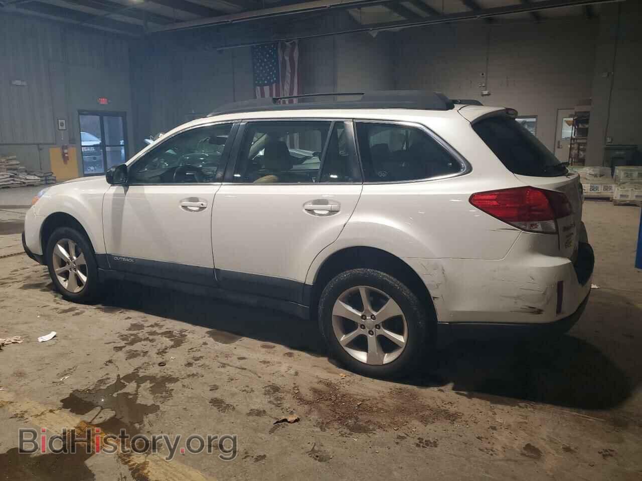 2014 SUBARU OUTBACK - VIN: 4S4BRBAC0E3218136 - Фото 2