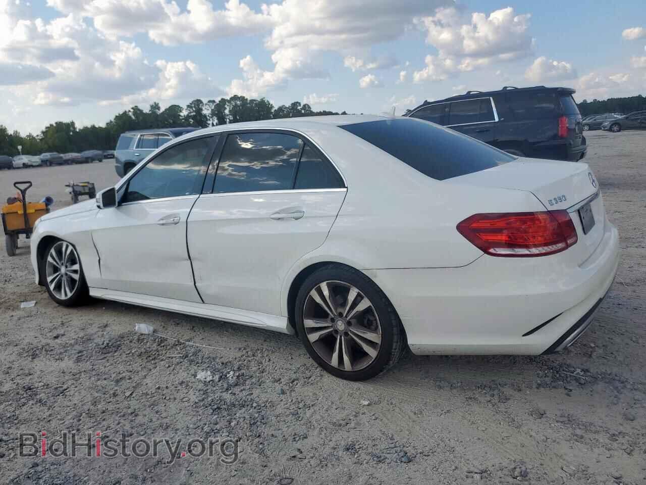 2014 MERCEDES-BENZ E-CLASS - VIN: WDDHF5KB4EA823163 - Фото 2