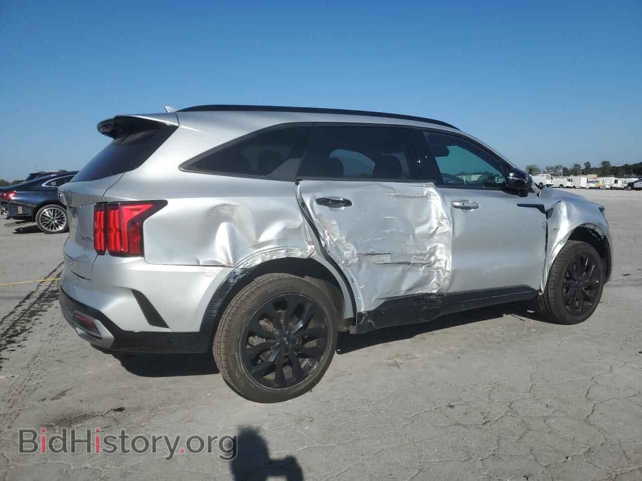 2021 KIA SORENTO - VIN: 5XYRKDLF0MG049885 - Фото 3