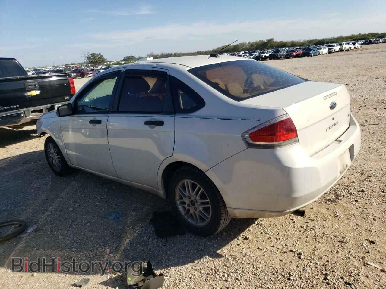 2009 FORD FOCUS - VIN: 1FAHP35N49W241483 - Фото 2
