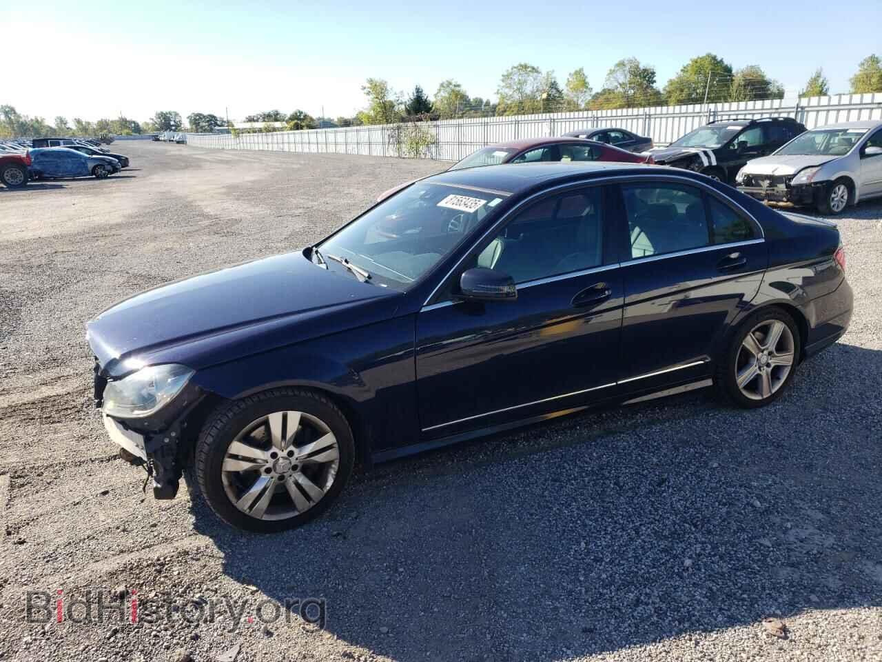 Photo WDDGF8AB7EG158013 - MERCEDES-BENZ C-CLASS 2014