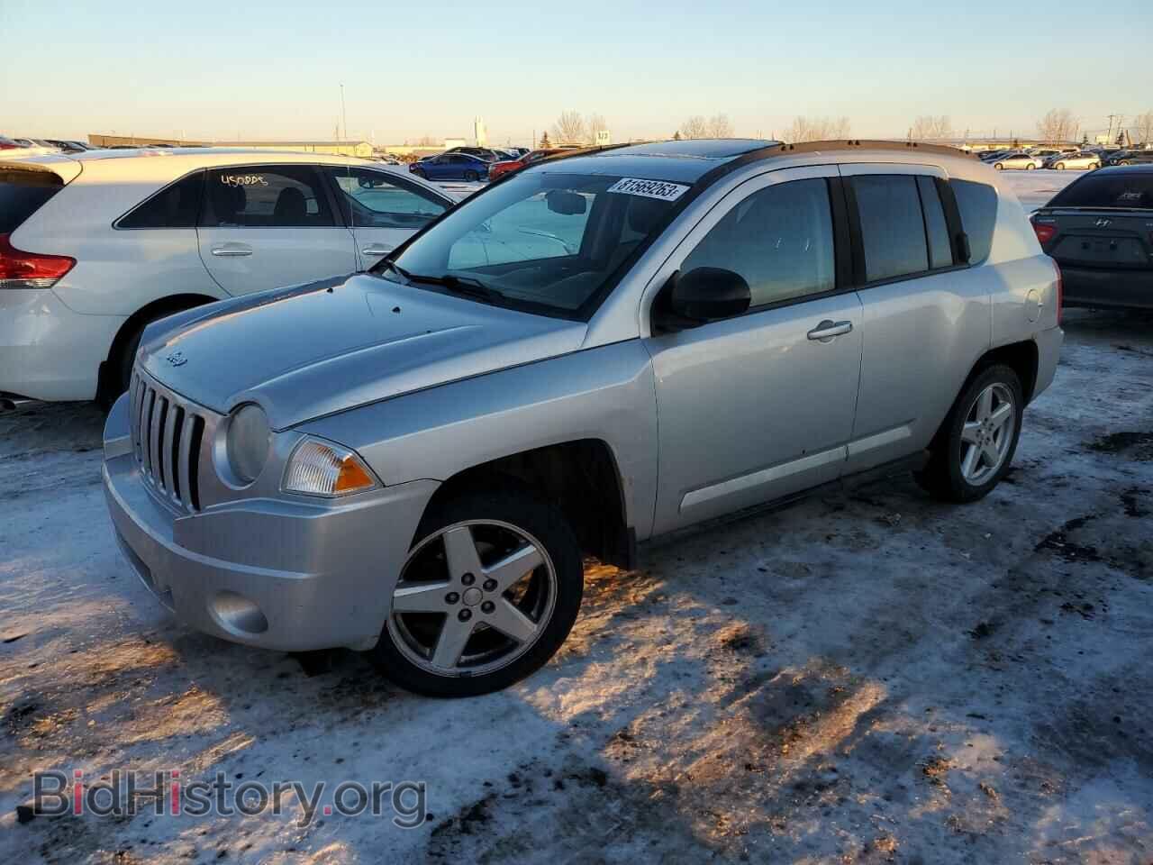 Photo 1J4NF5FB2AD550573 - JEEP COMPASS 2010