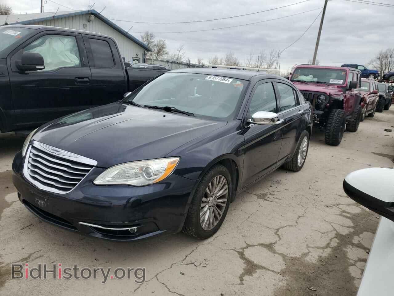 Фотография 1C3BC2FGXBN525464 - CHRYSLER 200 2011