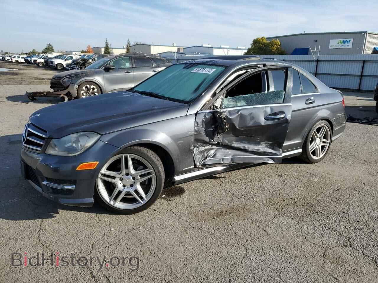 Photo WDDGF4HB9ER316550 - MERCEDES-BENZ C-CLASS 2014