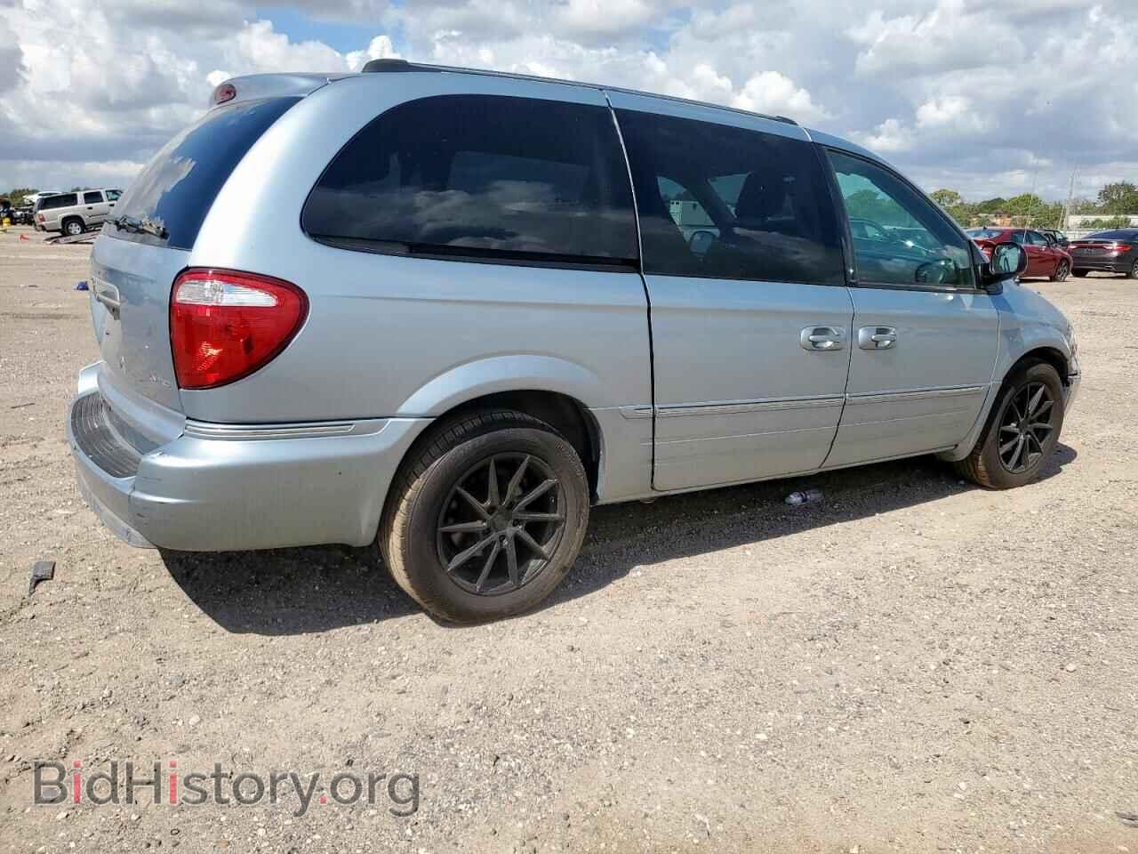 2005 CHRYSLER MINIVAN - VIN: 2C8GP64L35R337310 - Photo 3