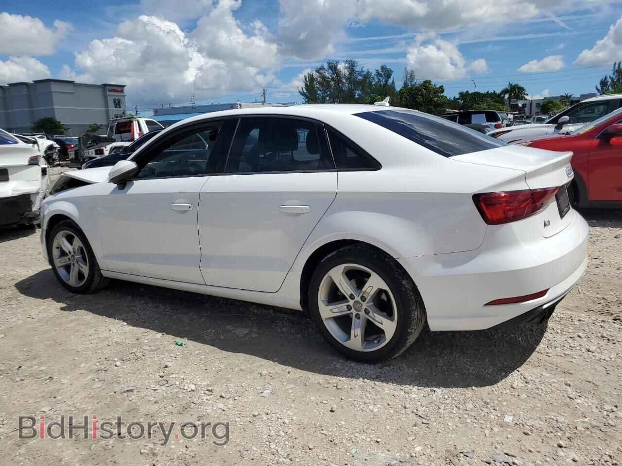 2017 AUDI A3 - VIN: WAUAUGFF2H1050334 - Фото 2