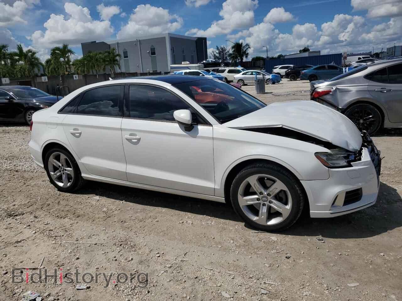 2017 AUDI A3 - VIN: WAUAUGFF2H1050334 - Фото 4