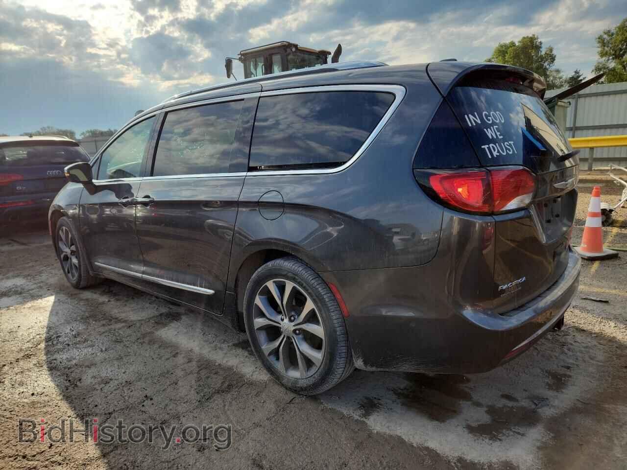 2017 CHRYSLER PACIFICA - VIN: 2C4RC1GG8HR531696 - Photo 2