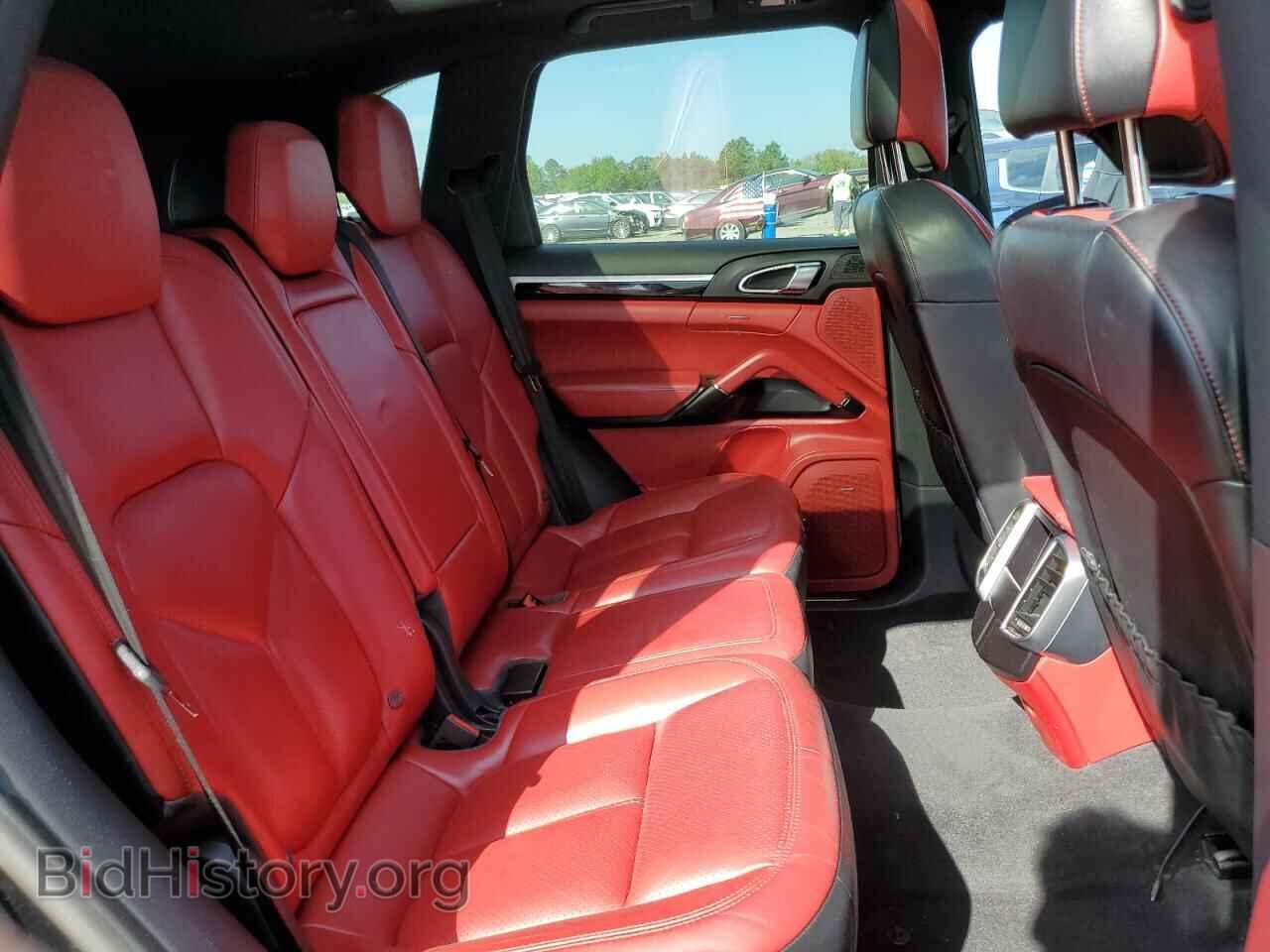 2017 PORSCHE CAYENNE - VIN: WP1AA2A21HKA84471 - Photo 11