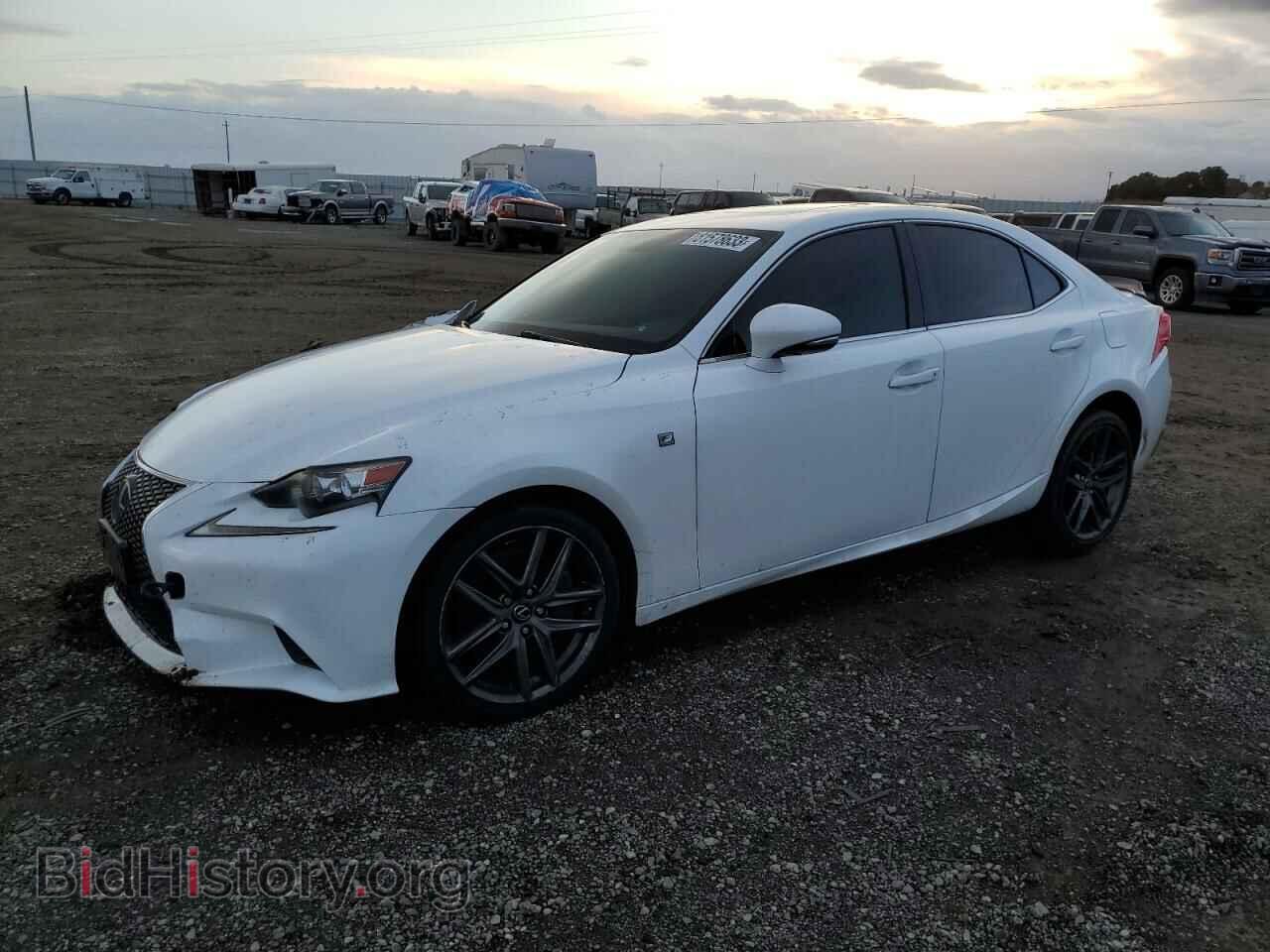 Photo JTHBE1D20F5021565 - LEXUS IS 2015
