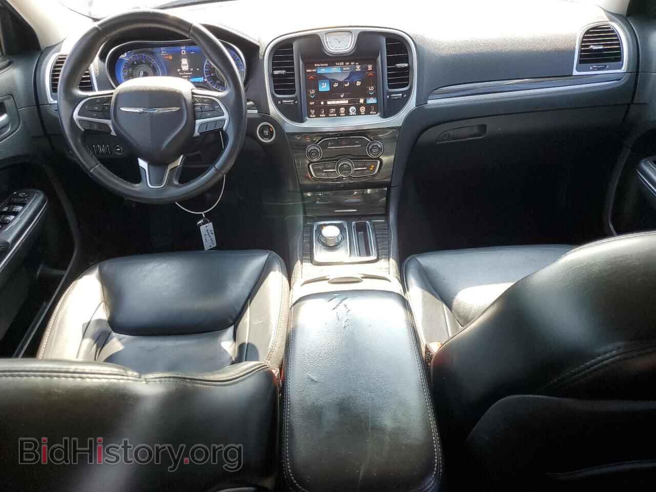 2016 CHRYSLER 300 - VIN: 2C3CCARG7GH230431 - Фото 8