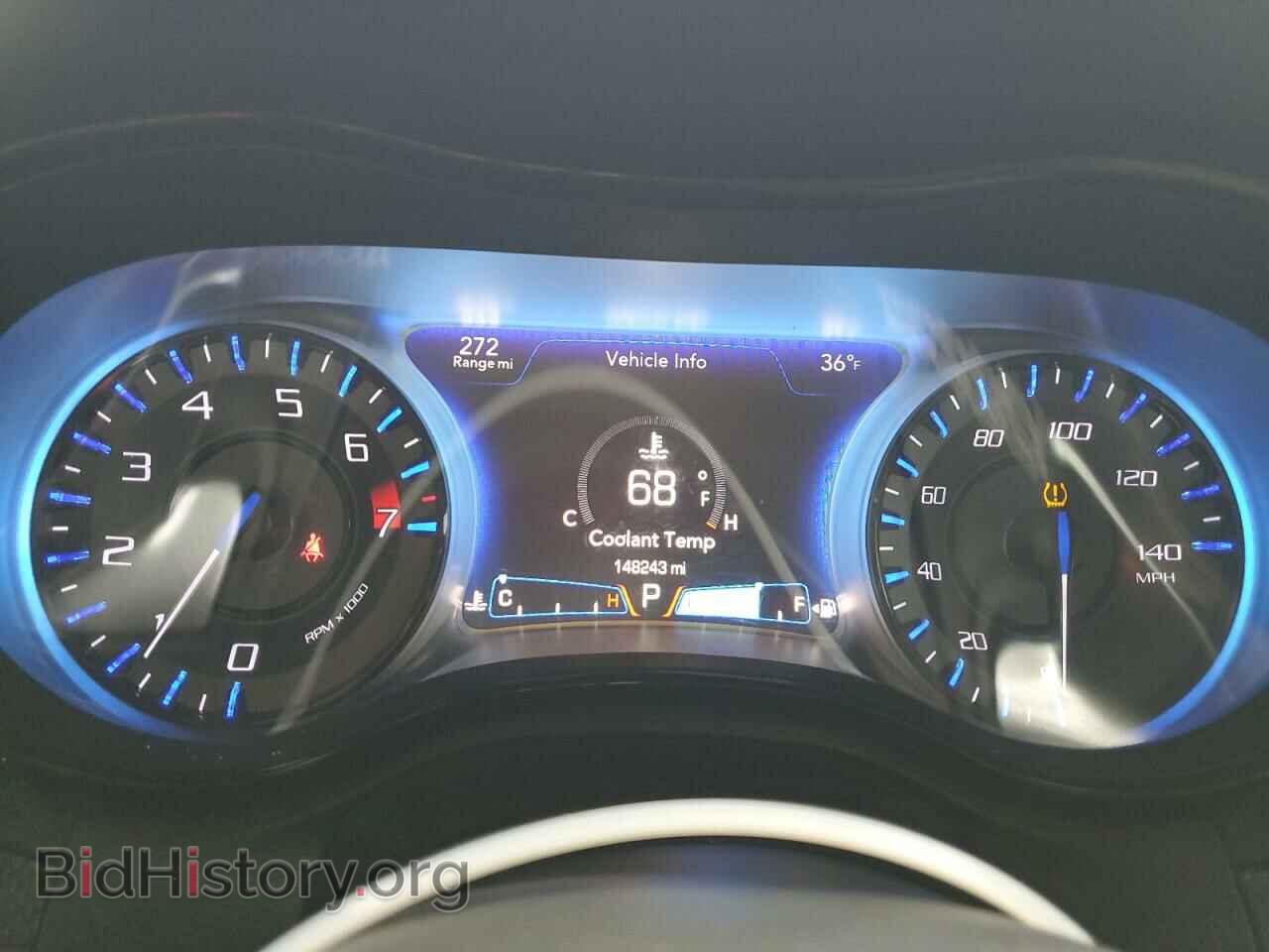 2015 CHRYSLER 300 - VIN: 2C3CCABG1FH903948 - Фото 9