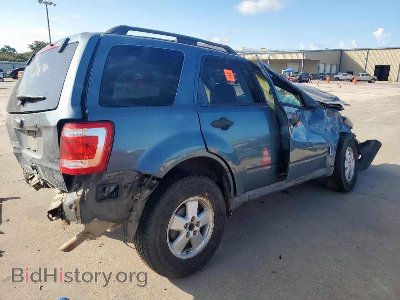 2010 FORD ESCAPE - VIN: 1FMCU0D70AKB00822 - Фото 3
