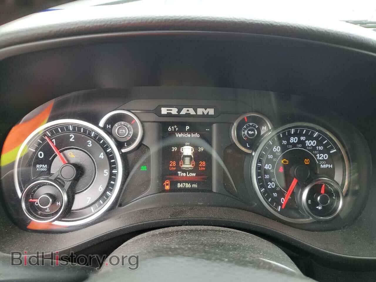 2019 RAM 1500 - VIN: 1C6SRFFT2KN778610 - Фото 9