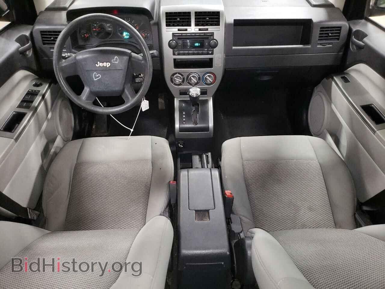 2007 JEEP COMPASS - VIN: 1J8FT47WX7D249811 - Фото 8