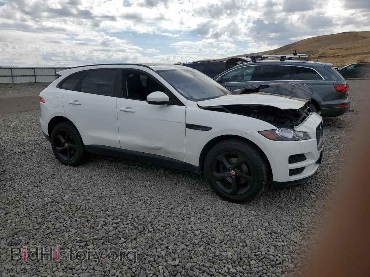 2017 JAGUAR F-PACE - VIN: SADCJ2BN5HA098497 - Фото 4