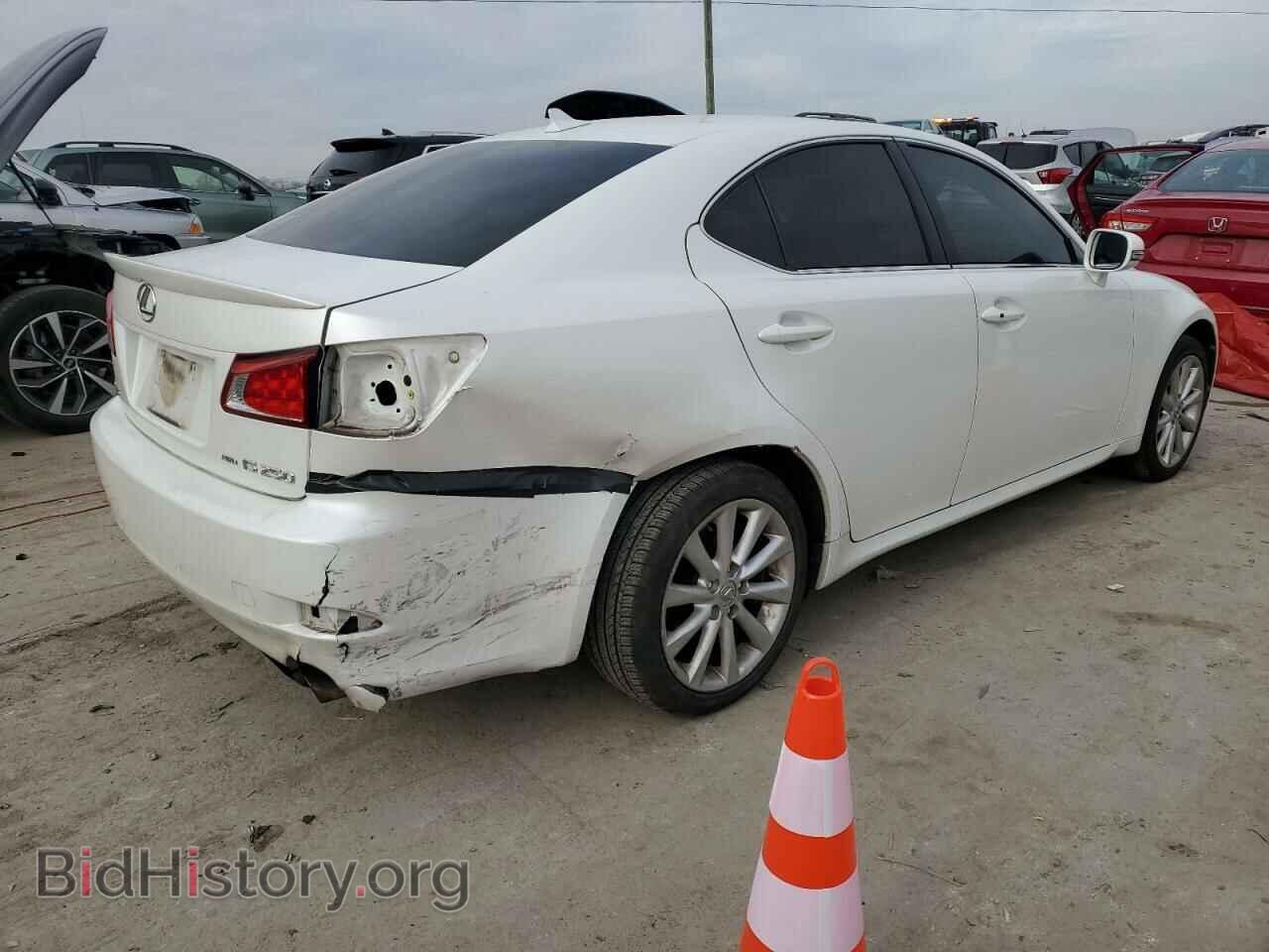 2010 LEXUS IS - VIN: JTHCF5C25A2033506 - Фото 3