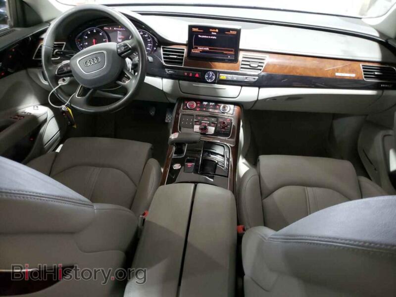 2012 Audi A8 (VIN WAURVAFD1CN002563) — фото 8 из 12