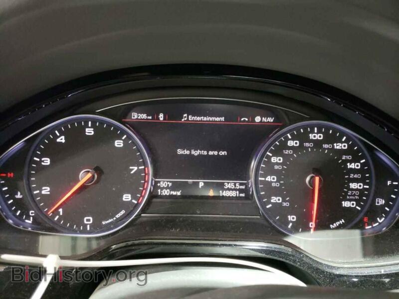 2012 Audi A8 (VIN WAURVAFD1CN002563) — фото 9 из 12