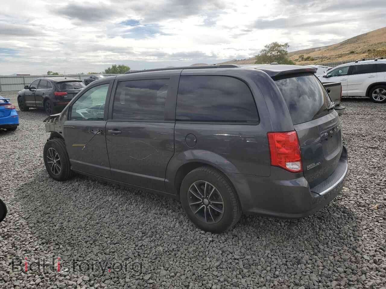 2018 DODGE CARAVAN - VIN: 2C4RDGEG2JR200041 - Photo 2