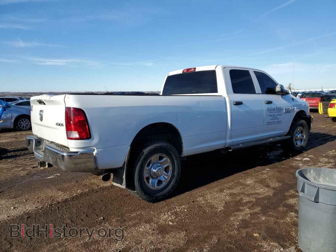 2015 RAM All Models - VIN: 3C6UR5HL5FG632555 - Photo 3