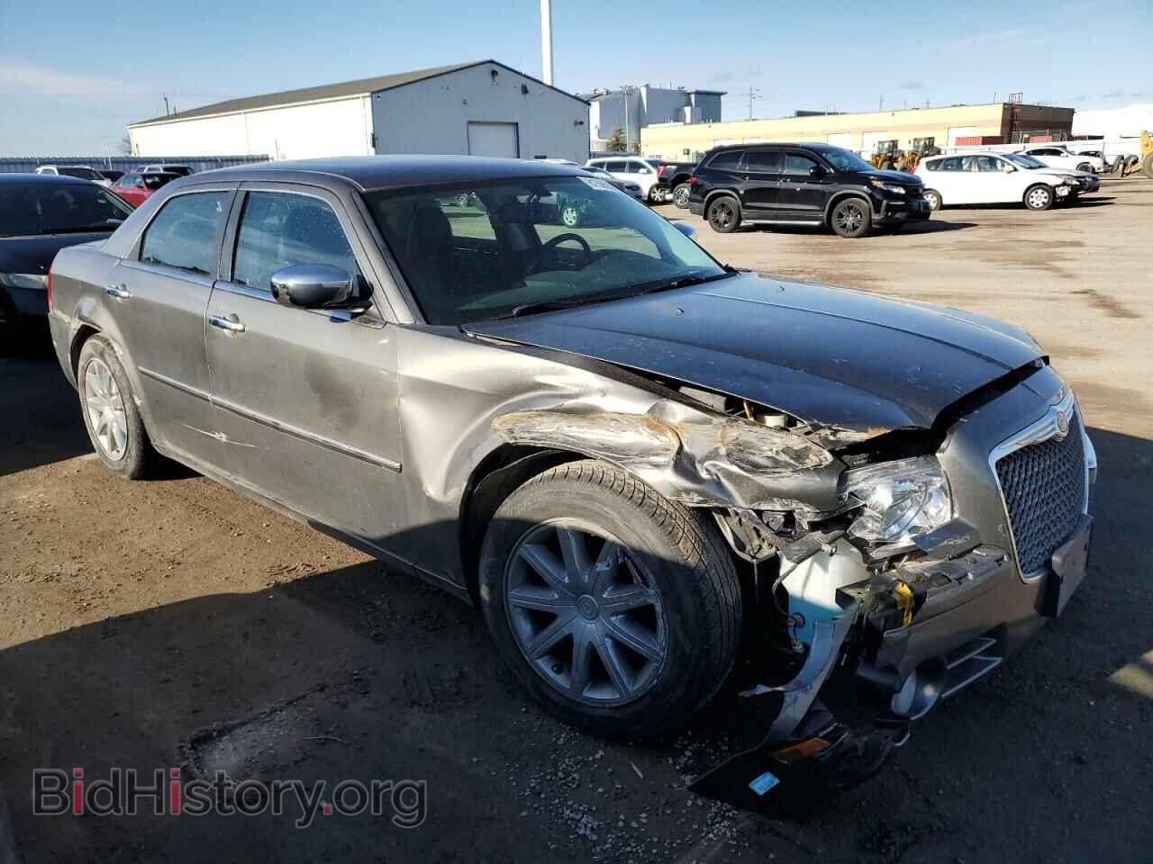 2010 CHRYSLER 300 - VIN: 2C3CA3CV0AH195442 - Фото 4