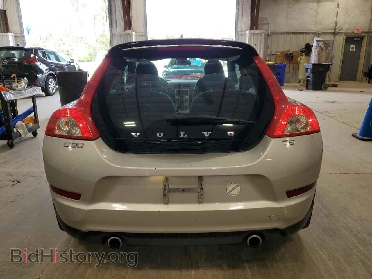 2011 VOLVO C30 - VIN: YV1672MK0B2223668 - Фото 6