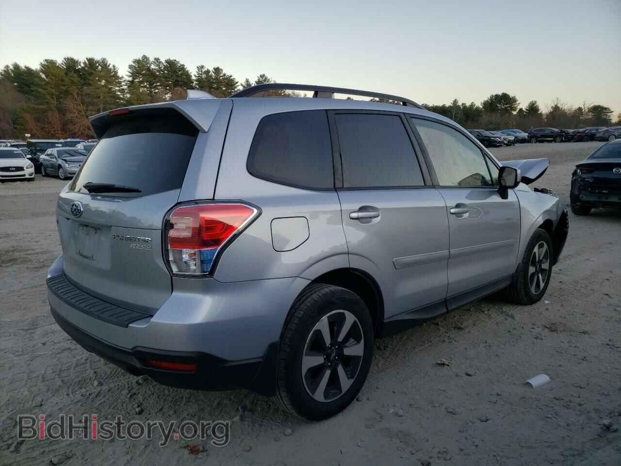 2017 SUBARU FORESTER - VIN: JF2SJAEC0HH515397 - Фото 3