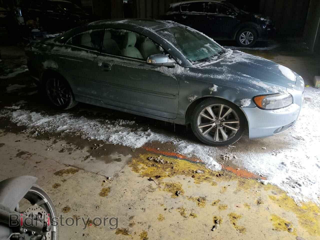 2010 VOLVO C70 - VIN: YV1672MC7AJ093191 - Фото 4