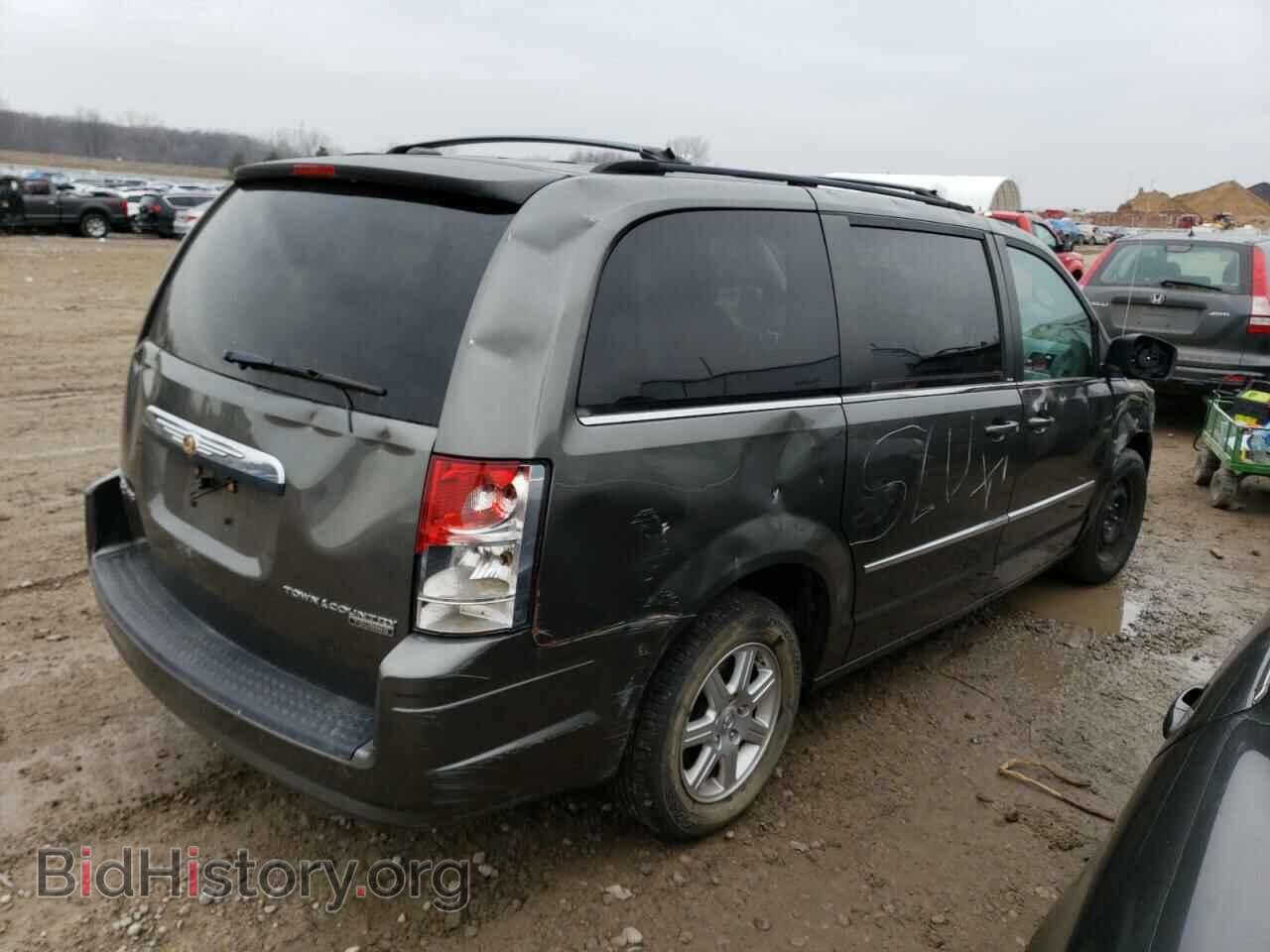 2010 CHRYSLER MINIVAN - VIN: 2A4RR5DX7AR375385 - Фото 3