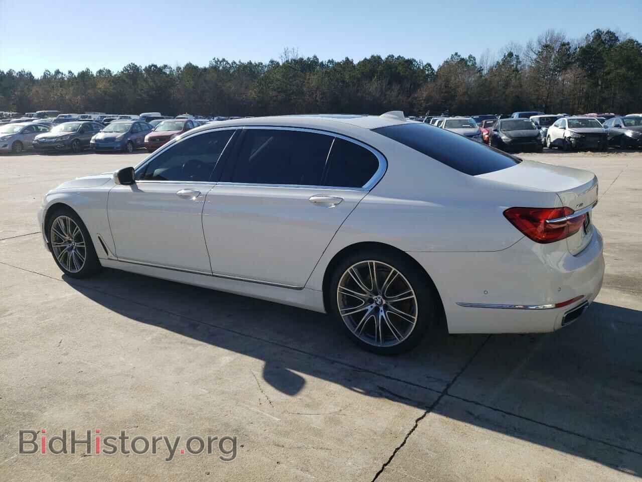 2016 BMW 7 SERIES - VIN: WBA7F2C53GG415893 - Фото 2