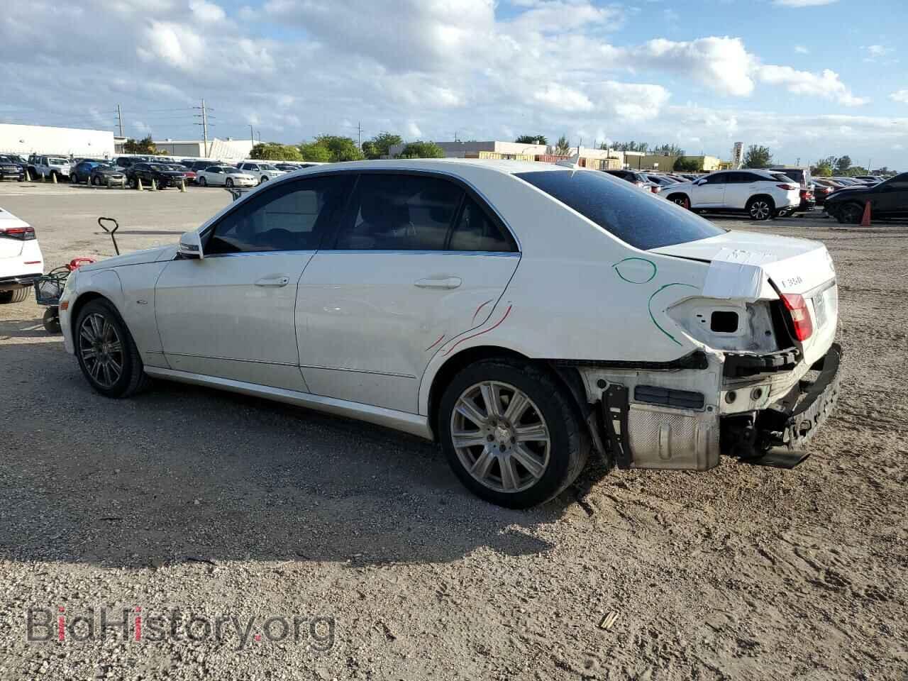 2012 MERCEDES-BENZ E-CLASS - VIN: WDDHF5KB8CA637347 - Фото 2