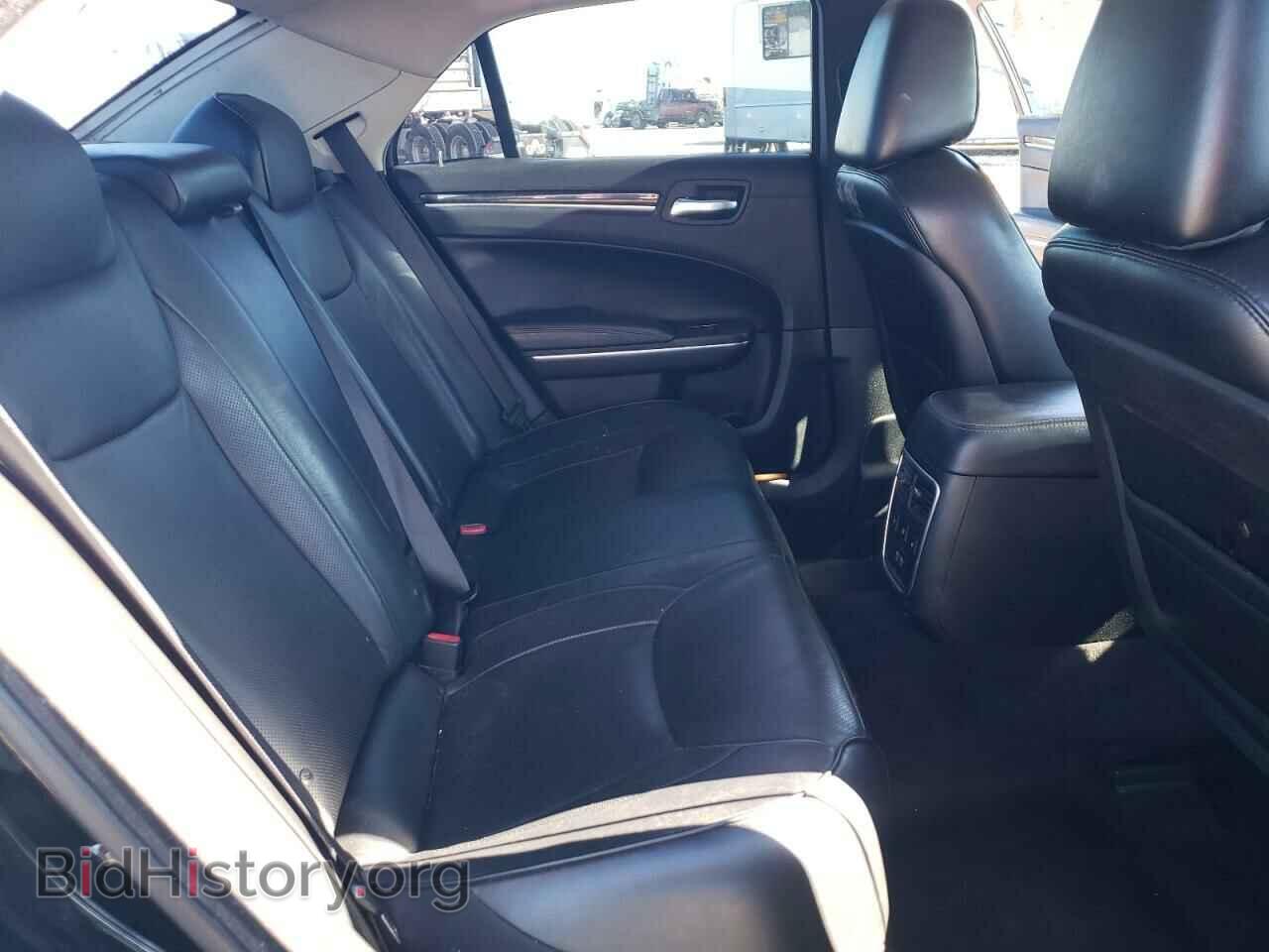 2016 CHRYSLER 300 - VIN: 2C3CCAEG1GH343054 - Фото 10