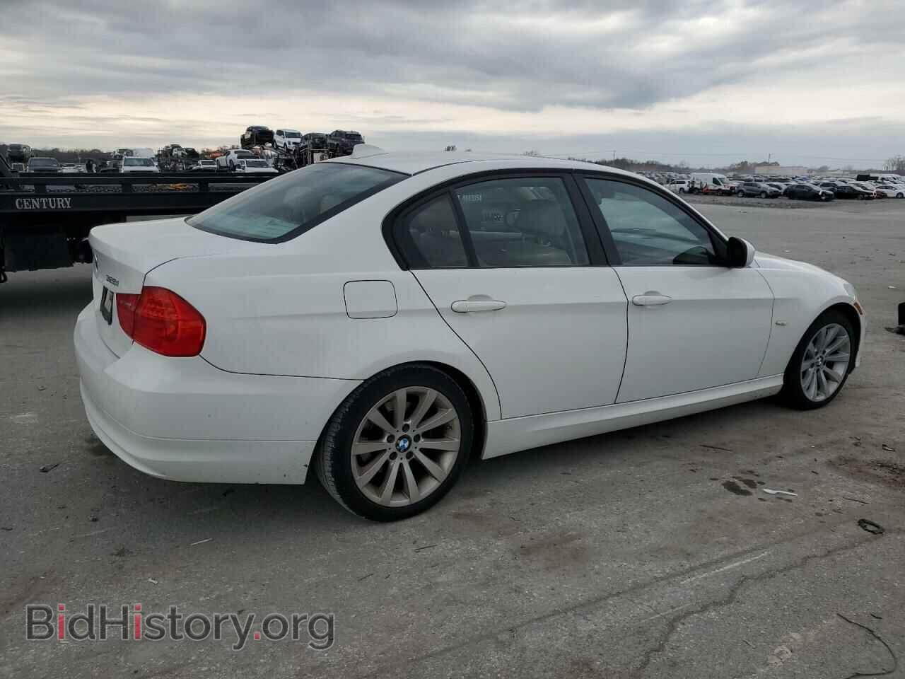 2011 BMW 3 SERIES - VIN: WBAPH7C57BE677749 - Фото 3