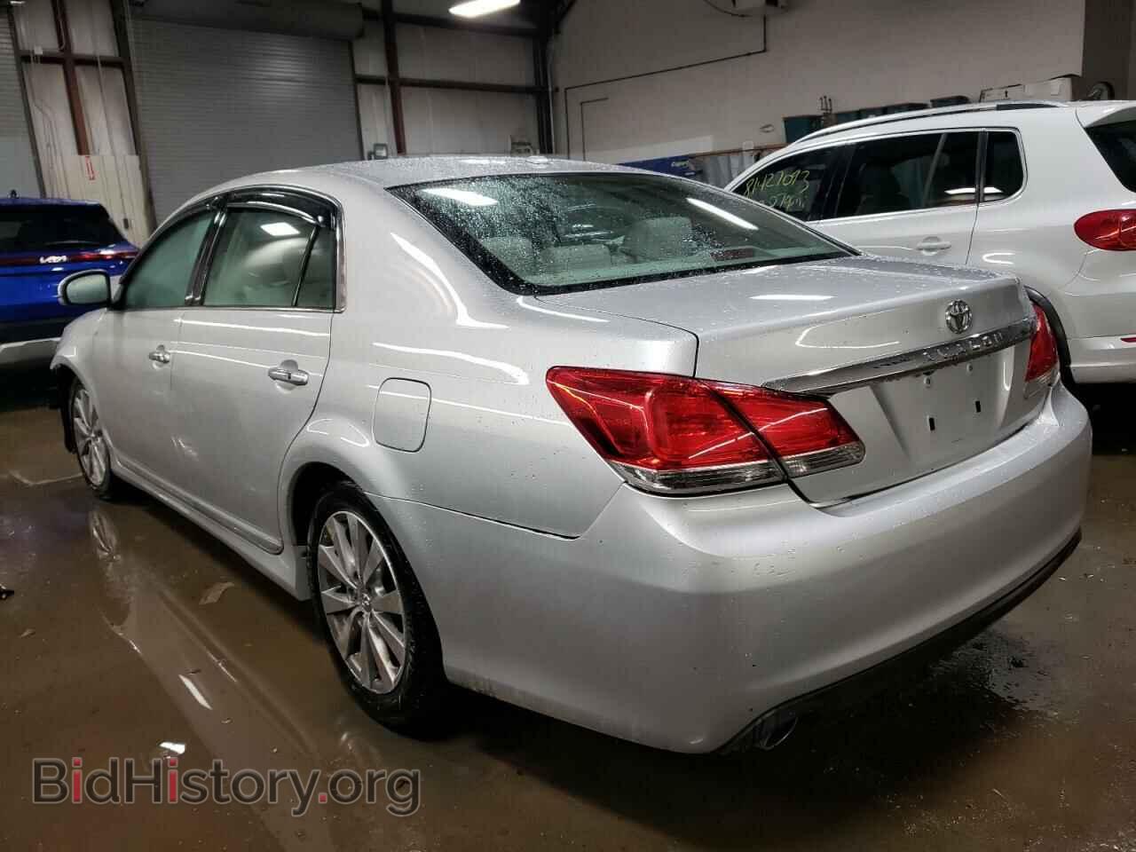 2011 TOYOTA AVALON - VIN: 4T1BK3DB5BU400949 - Фото 2