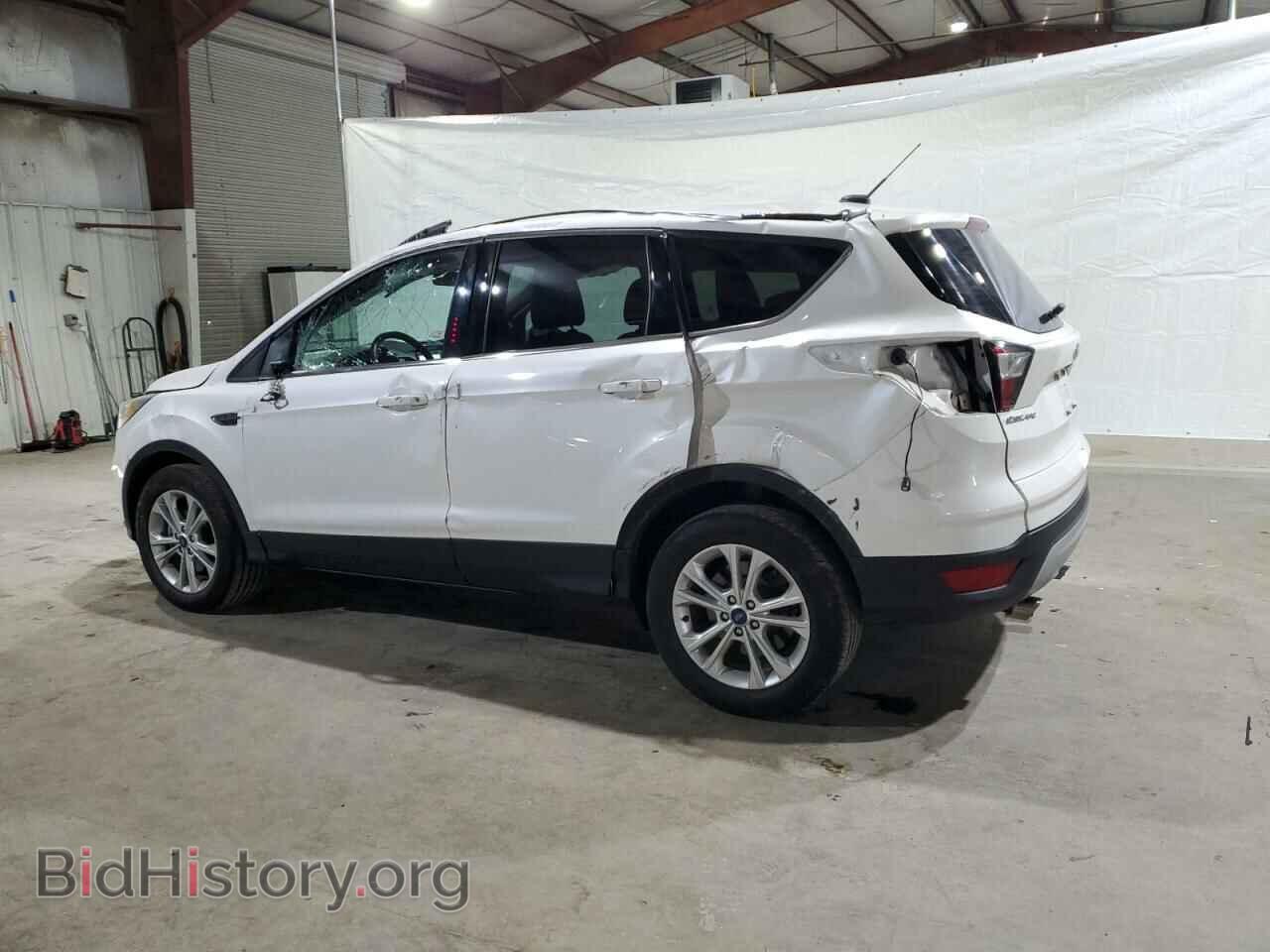 2017 FORD ESCAPE - VIN: 1FMCU9G98HUD98679 - Фото 2
