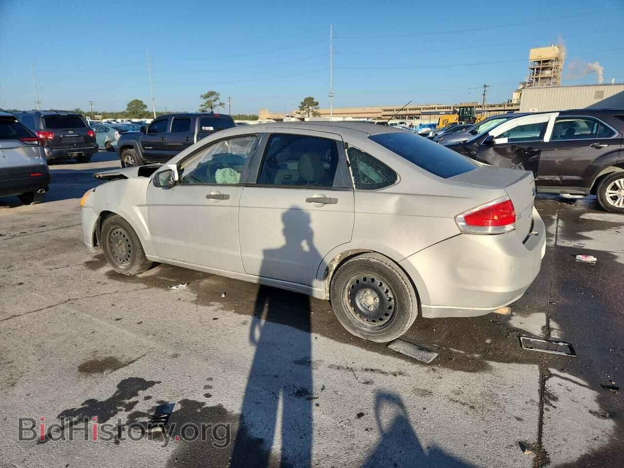 2009 FORD FOCUS - VIN: 1FAHP34N09W258072 - Фото 2