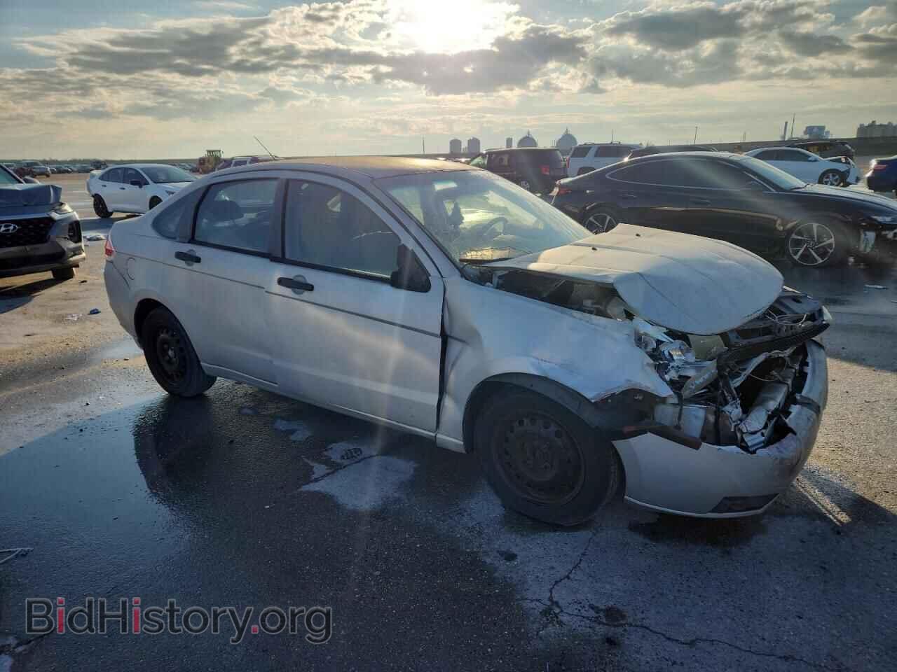 2009 FORD FOCUS - VIN: 1FAHP34N09W258072 - Фото 4