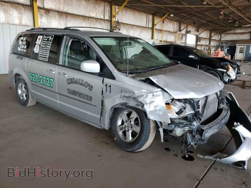 2010 Dodge CARAVAN (VIN 2D4RN5D11AR215941) — photo 4 of 13