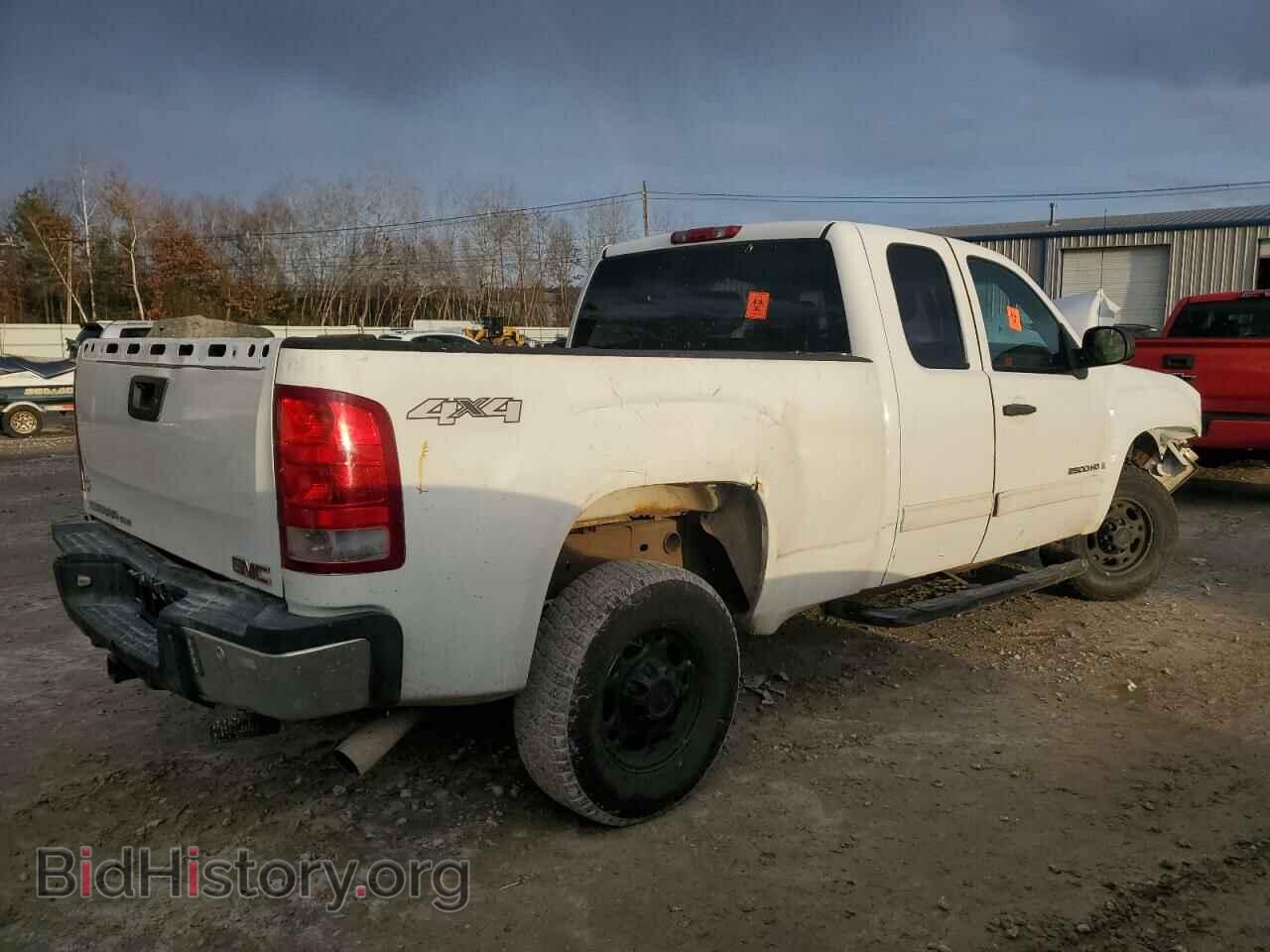 2008 GMC SIERRA - VIN: 1GTHK29K88E117823 - Фото 3