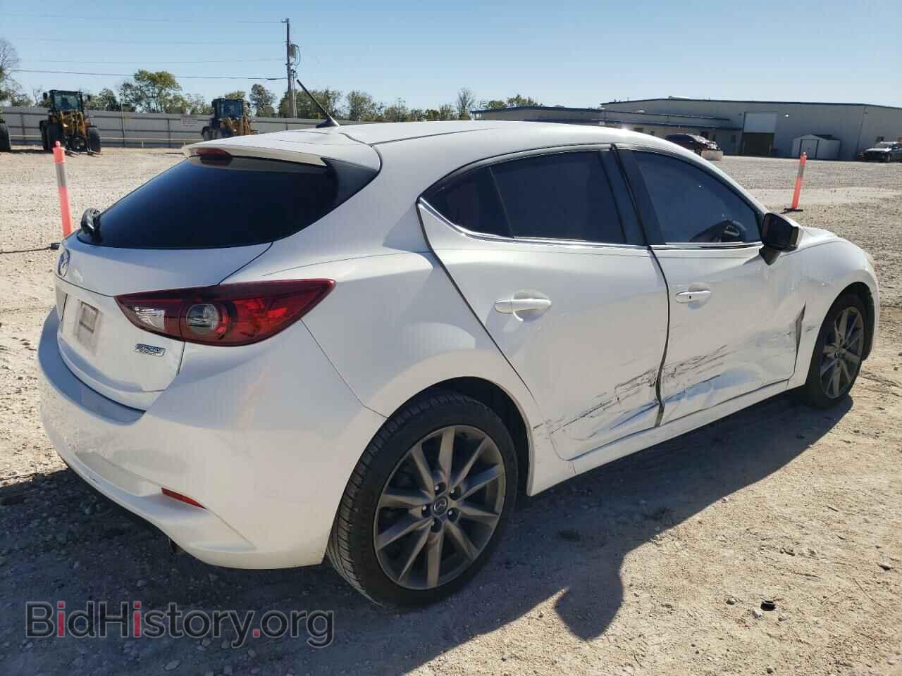 2018 MAZDA 3 - VIN: 3MZBN1L33JM200159 - Фото 3