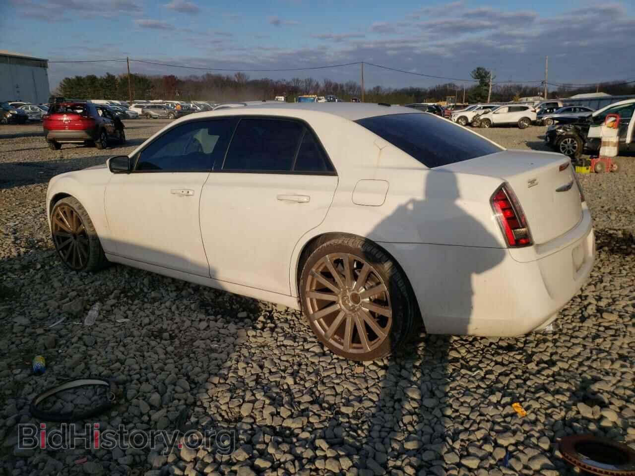 2014 CHRYSLER 300 - VIN: 2C3CCABG9EH341733 - Фото 2