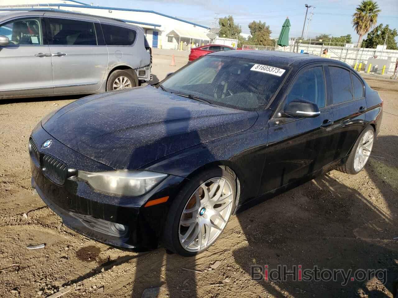 Photo WBA3A5C54CFJ89748 - BMW 3 SERIES 2012